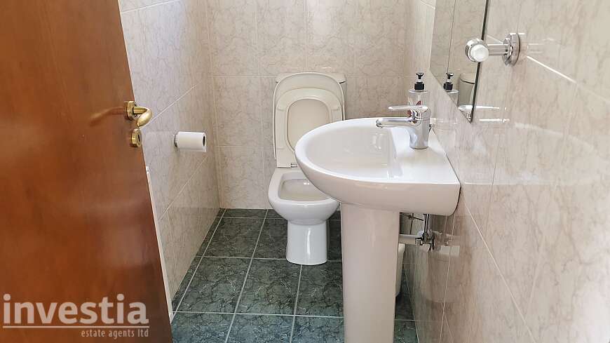 4 bdrm house/New Stadium area