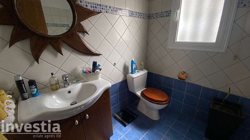 3 bdrm house for rent/Livadhia