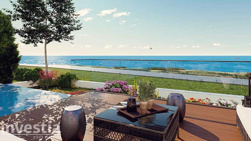 5 Bedroom Beachfront Villa in Paphos For Sale