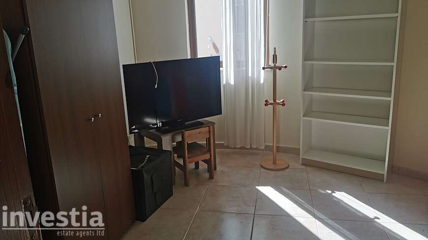 4 bdrm house/New Stadium area