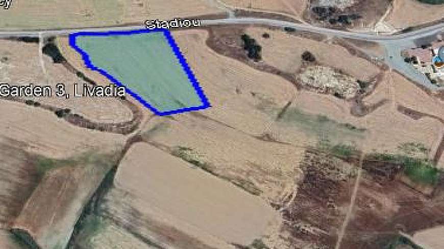 Land in Livadhia Larnaca for sale.