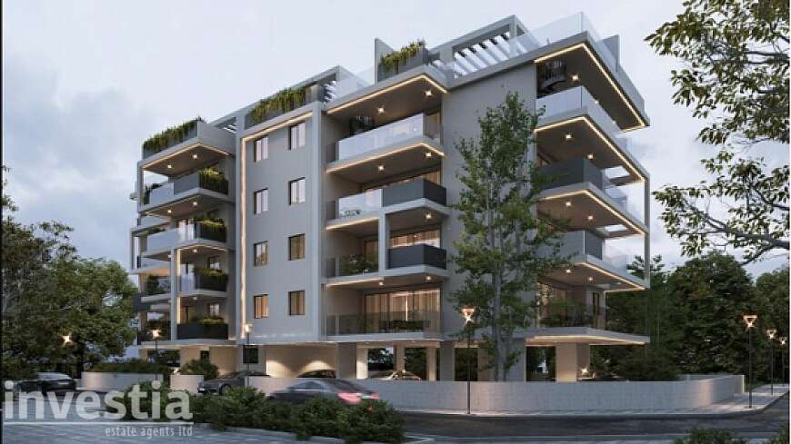 2 bdrm apts/center