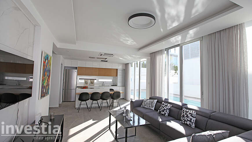 4 Bedroom Villa For Sale in Protaras