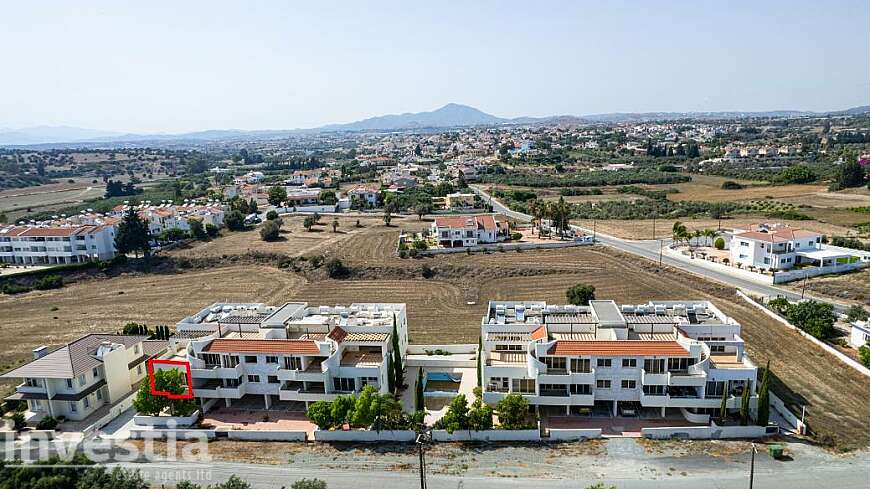 2 bdrm flats for sale/Mazotos