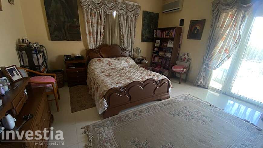 4 bdrm house for rent/Oroclini