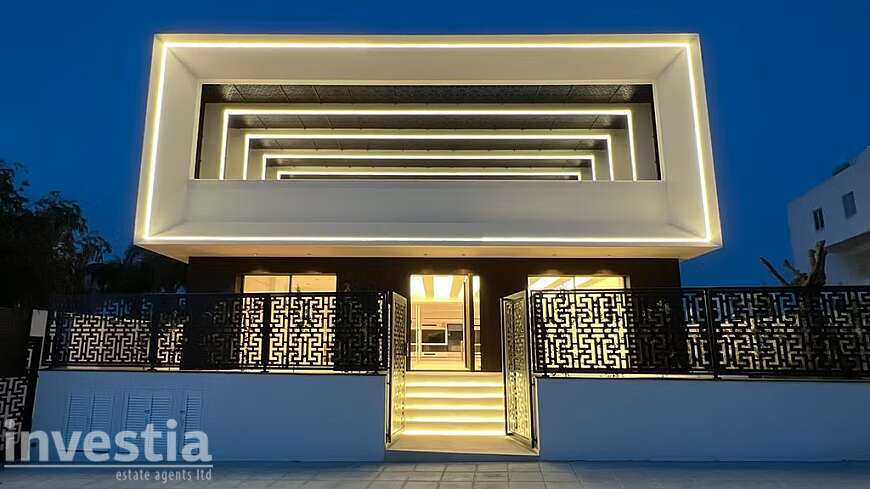 7 Bdrm house /Nicosia