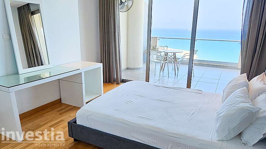 2 bdrm seafront penthouse/Finikoudes