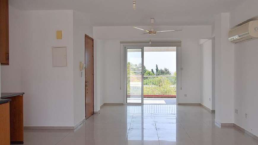 2 bdrm flat for sale/Kokkines