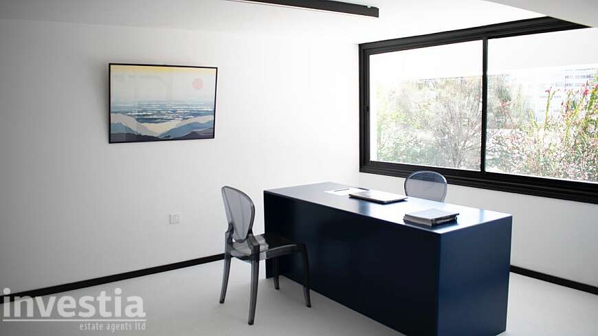 Office for rent/center