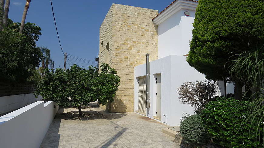 4 bdrm house/ Limassol