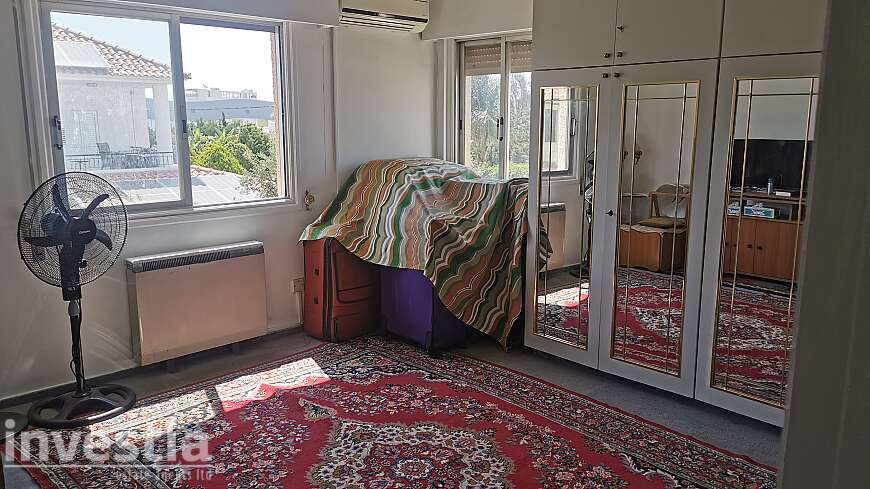 2 bdrm apt/center