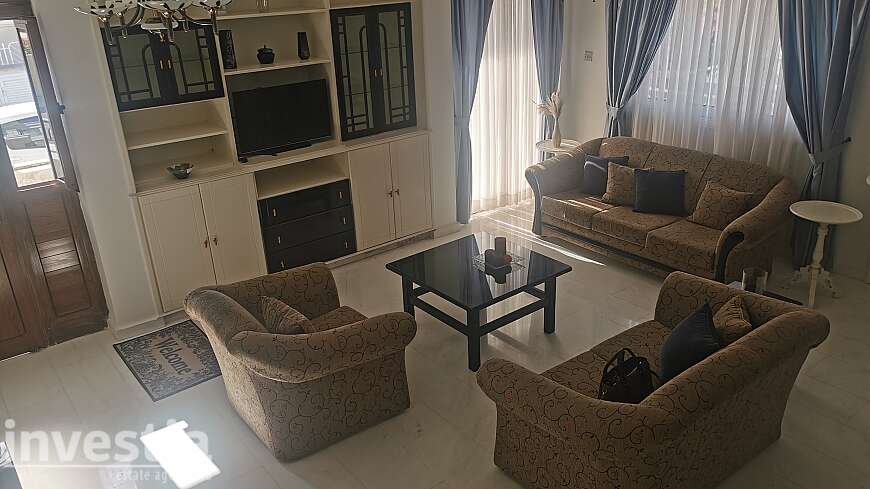 3 bdrm house/center