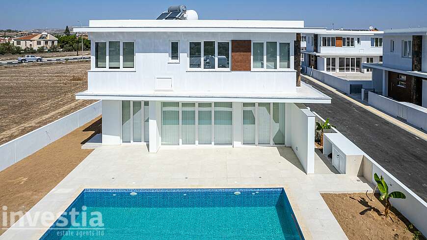 3 bdrm houses/Dhekelia rd