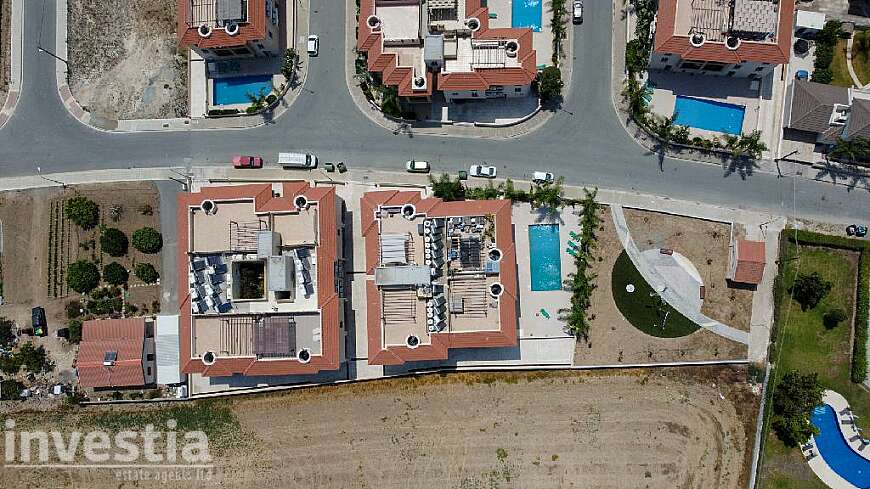 2 bdrm flats for sale/Kiti