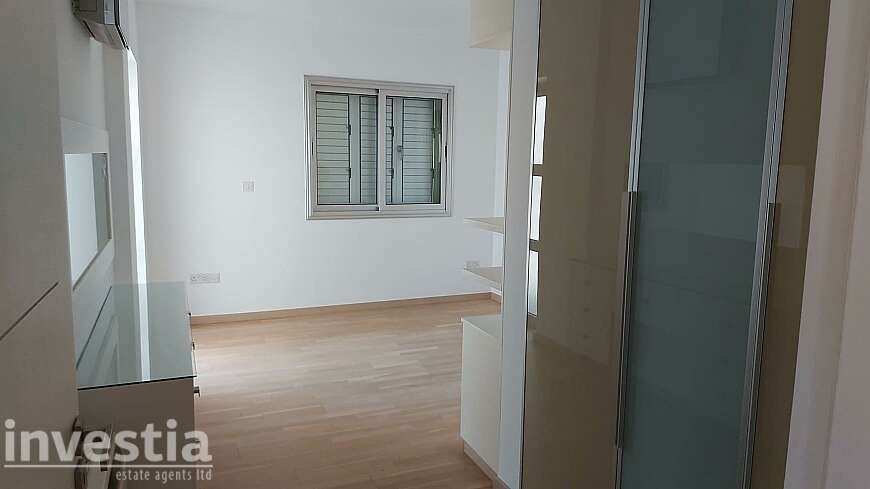 3 bdrm apt/Phaneromeni
