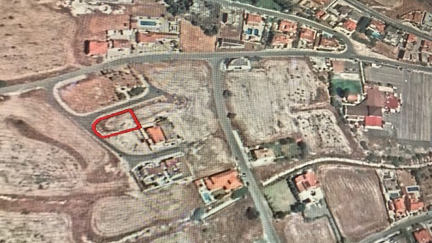 Plot of land in Aradhippou.