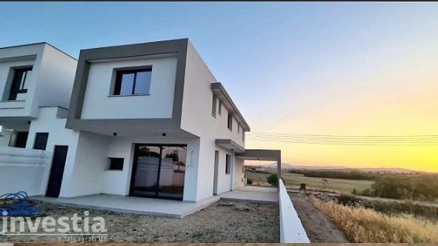 3 bdrm house/Krassas area