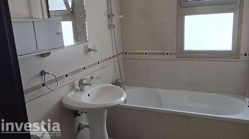 2 bedroom furnished  flat for rent,Larnaca marina area.