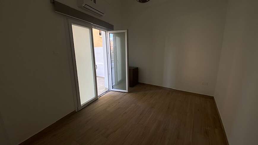 2 bdrm ground floor flat for rent/Larnaca centre