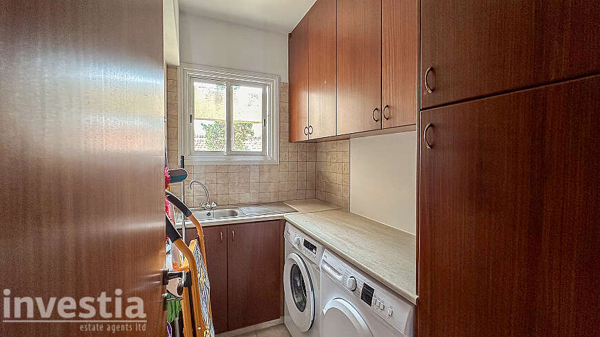 2 Bedroom Apartment for Rent In Larnaca Centre