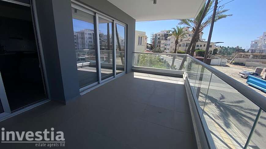 2 plus 1 bdrm apartment/Dhrosia