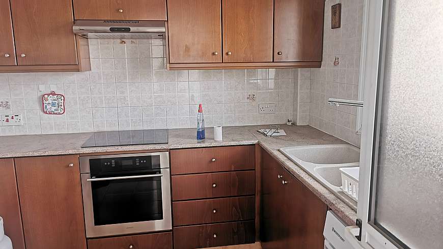 2 bdrm apt/ Off Griva Dhigeni Avenue