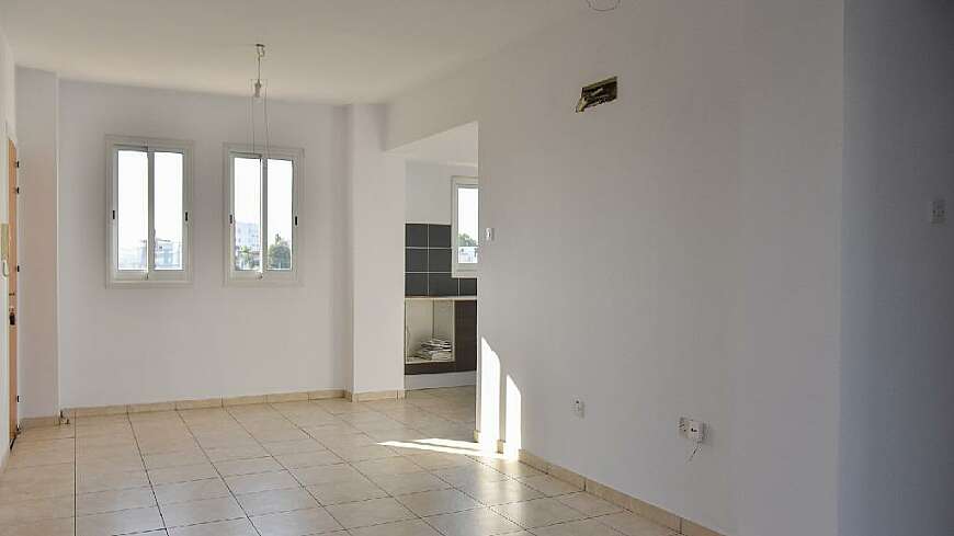 3 bdrm flat for sale/Sotiros area