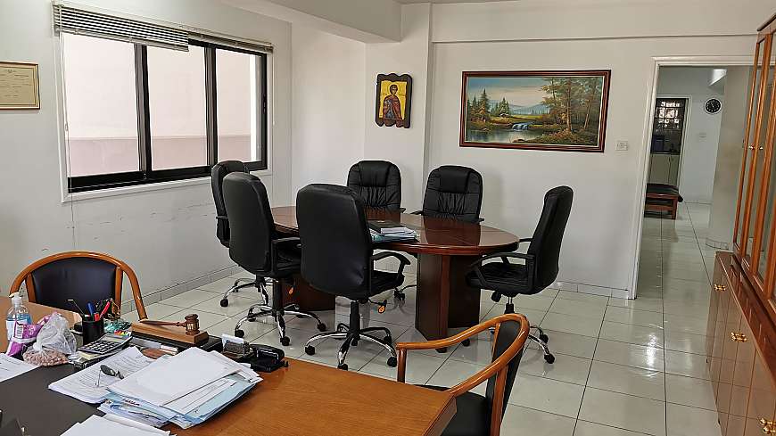 Office for rent - sale/center