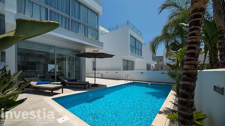 2 and 3 bdrm houses for sale/Dhekelia rd