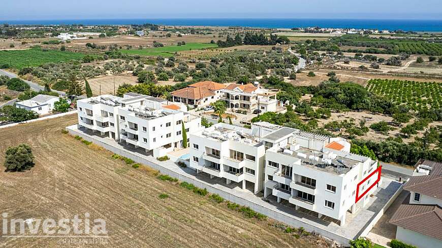2 bdrm flats for sale/Mazotos