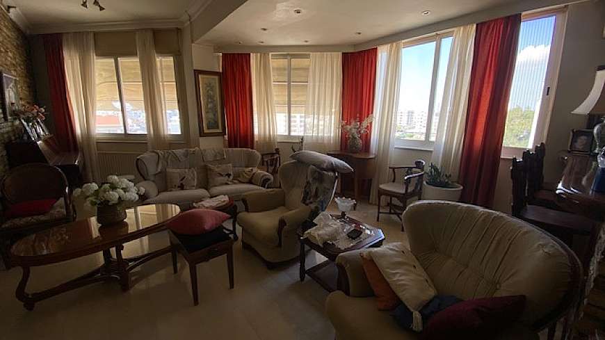 3 bdrm penthouse for sale/Off Makarios Avenue