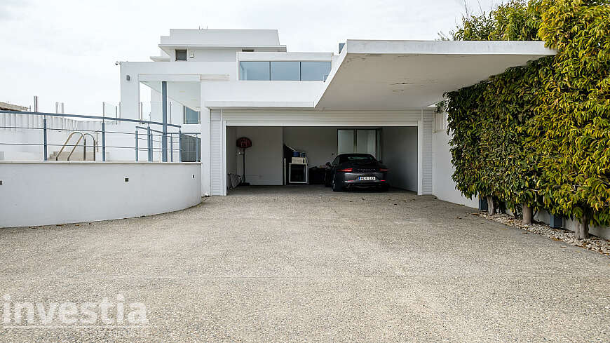 Exclusive villa/Pascal area
