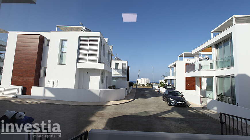 4 Bedroom Villa For Sale in Protaras