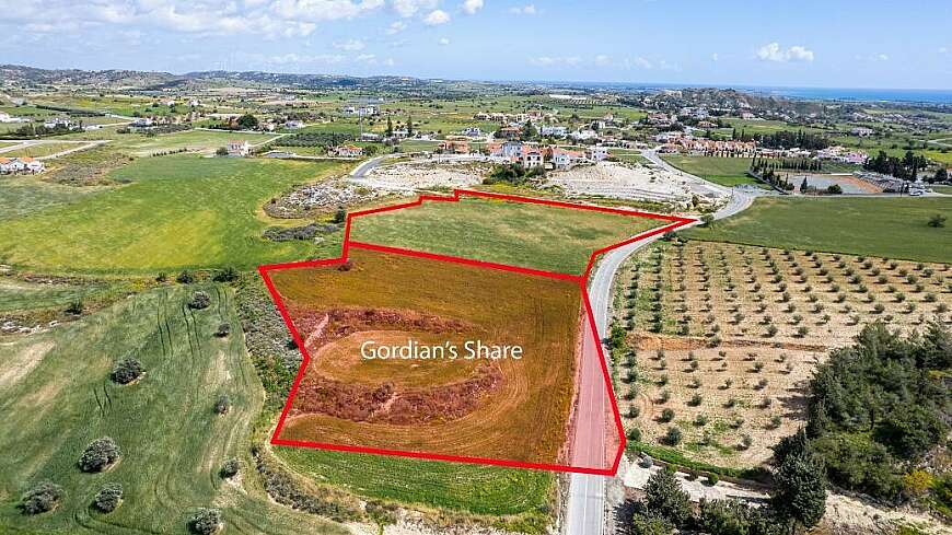 Shared residential field in Anafotida, Larnaca