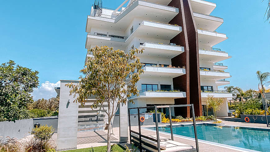 3 Bedroom Penthouse For Sale In Germasoyia Limassol