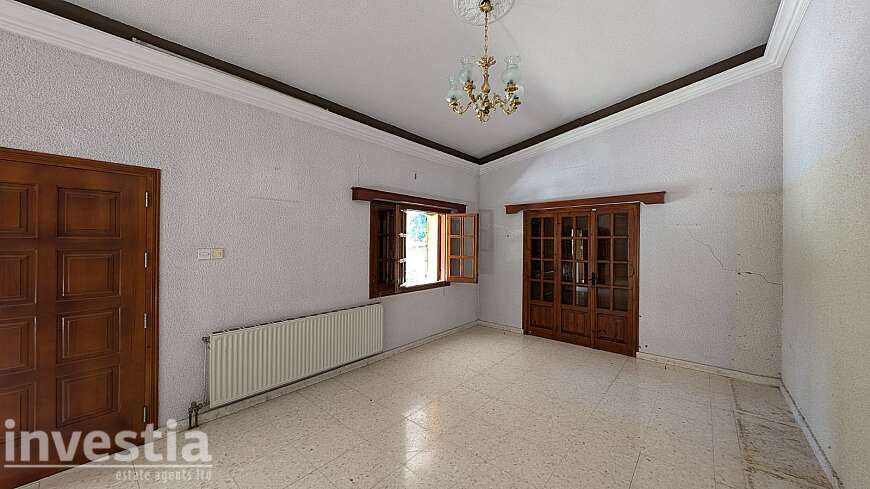 Charming Countryside Home For Sale on a Spacious Plot in Psevdas, Larnaca
