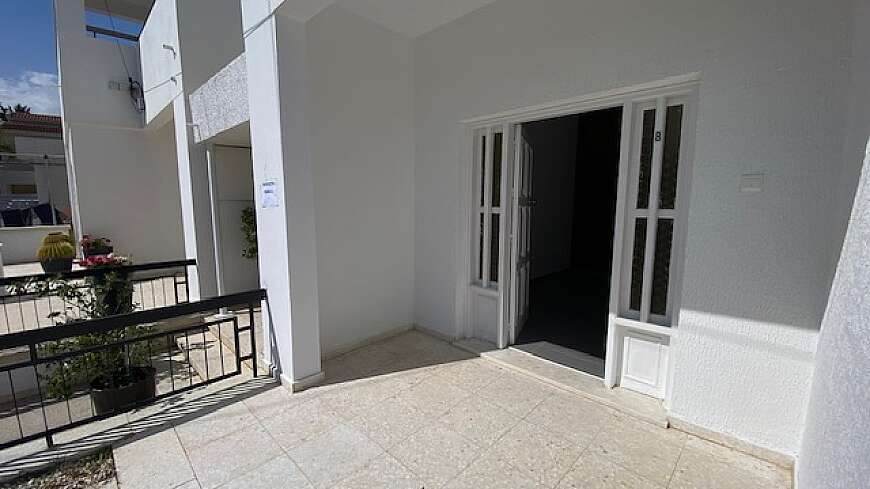 3 bdrm ground floor house for rent/Dhrosia