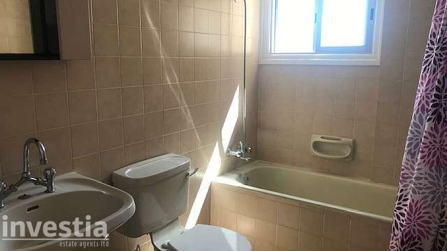 1 bdrm apartment/Land Registry area