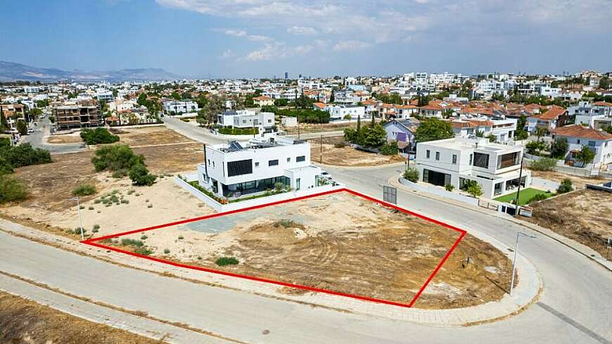 Residential plot in Egkomi, Nicosia