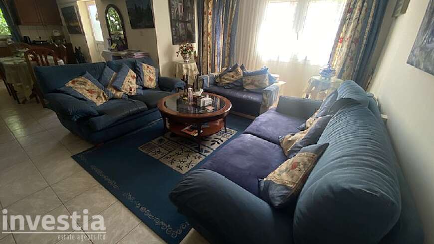 4 bdrm house for rent/Oroclini