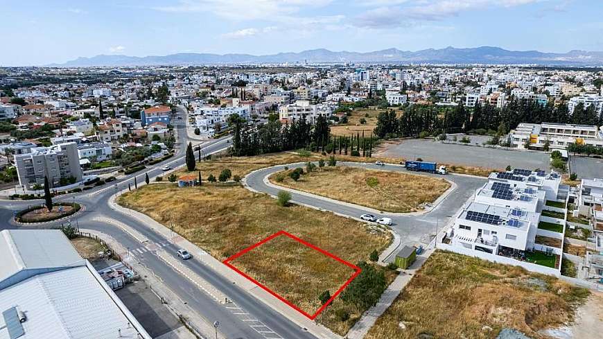 Residential plot in Latsia, Nicosia