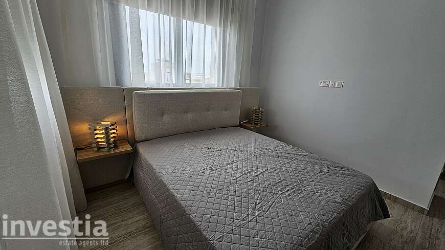 3 bdrm penthouse apartment for rent/Livadhia
