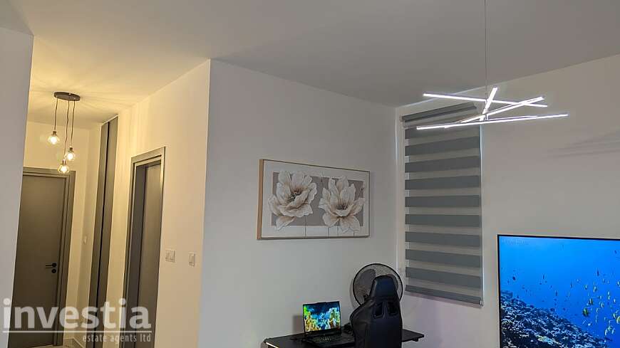 2 bdrm brand new penthouse/Dhrosia
