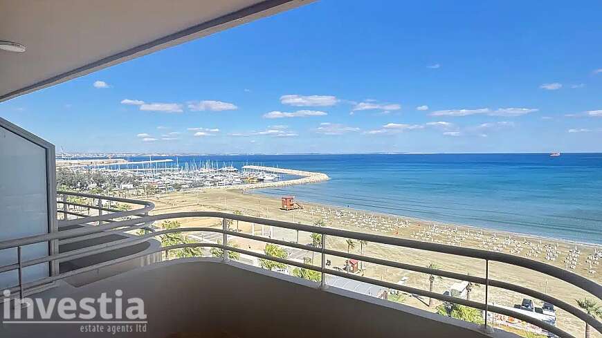2 bdrm flat for sale/Phinikoudes
