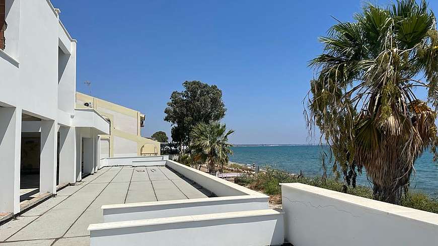 Building for rent/Dhekelia rd
