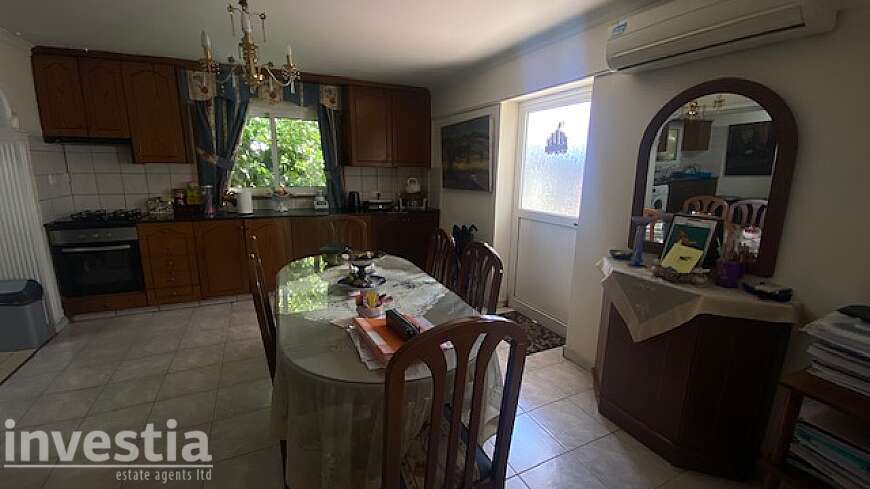 4 bdrm house for rent/Oroclini