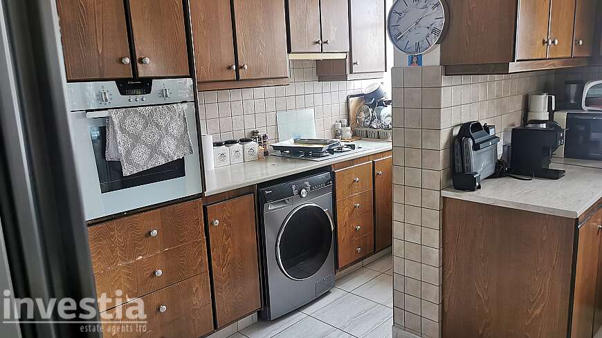 3 bdrm apt/center