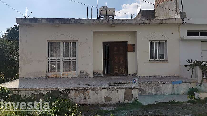 Old house /warehouse for rent/Dhrosia