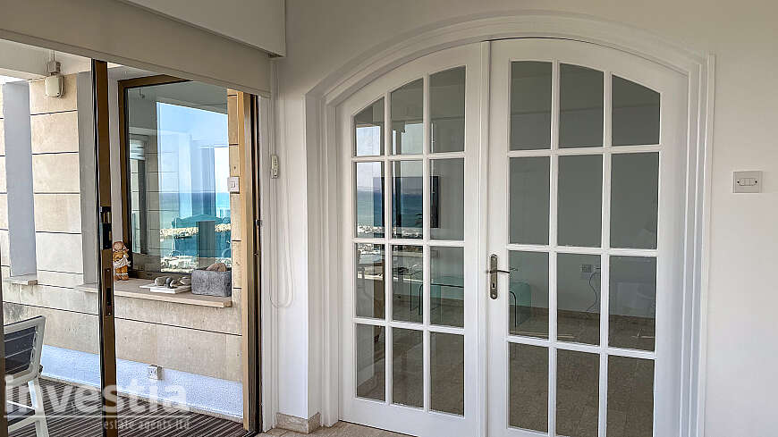 3 Bedroom Apartment For Rent in Mackenzie, Larnaca