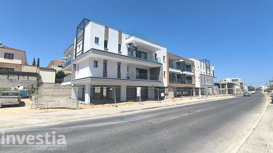 2 bdrm apt for sale/Livadhia